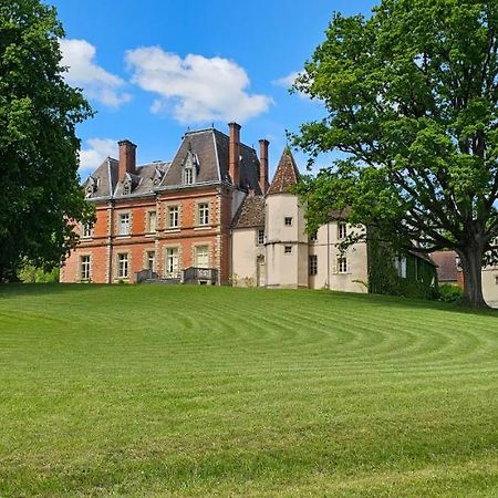 Bed and Breakfast Chateau De Montpatey Couches Exterior foto