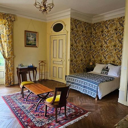 Bed and Breakfast Chateau De Montpatey Couches Exterior foto